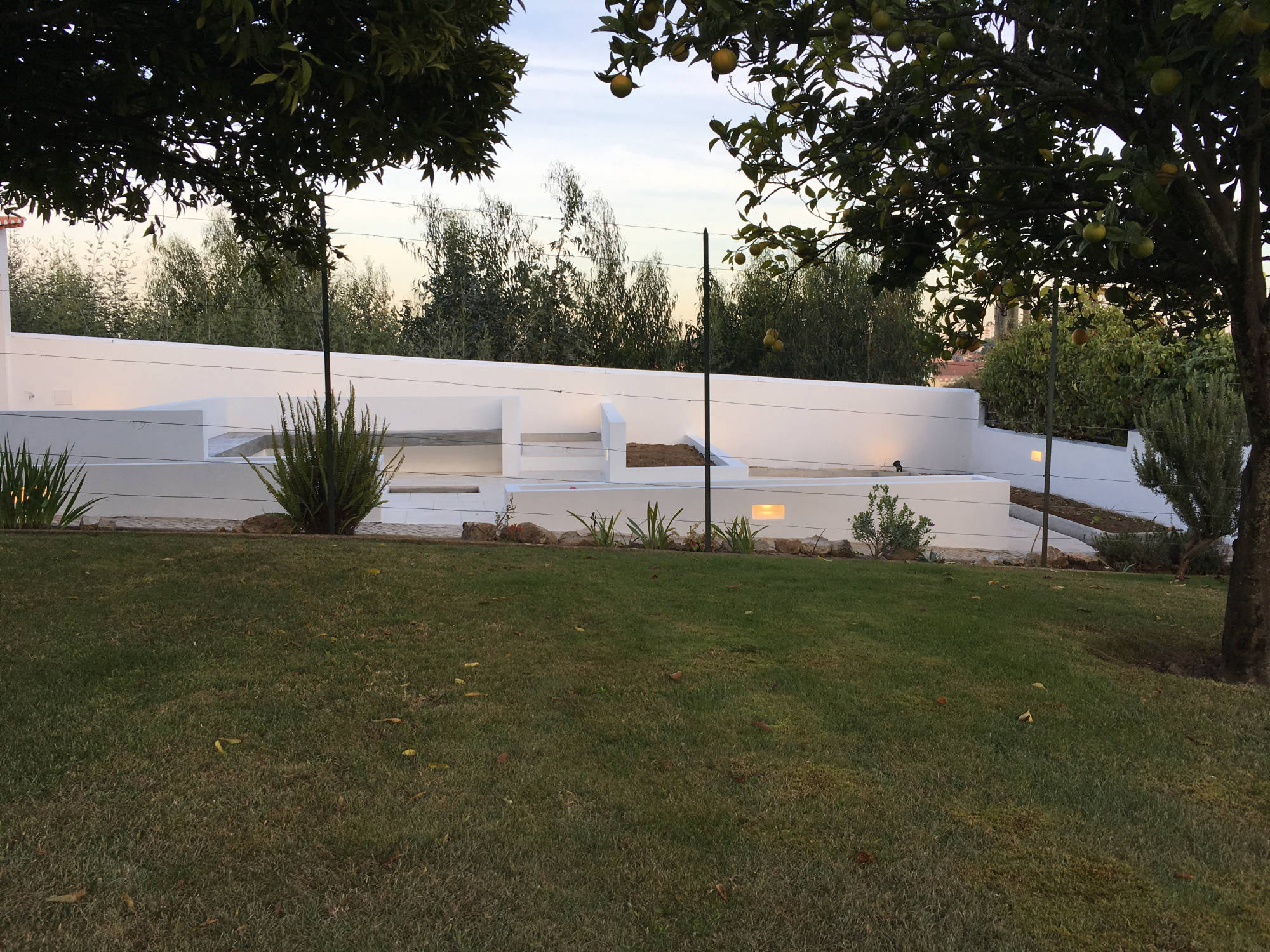 <a href="indice.html" class="text-white"><b>Atelier OSO</b></a><br><a href="indice.html" class="text-white">Arquitetura</a><br><br>
