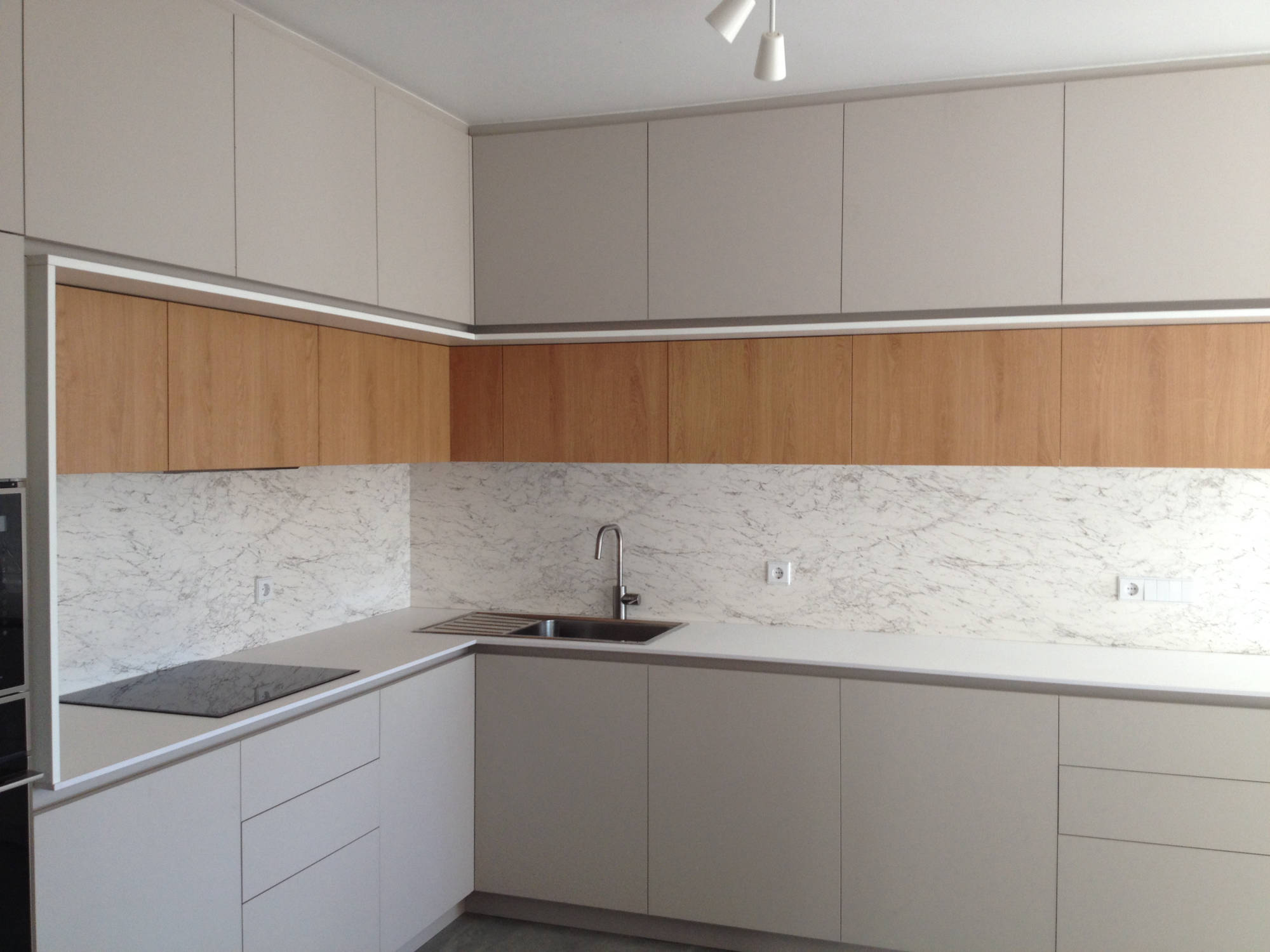 <a href="indice.html" class="text-white"><b>Atelier OSO</b></a><br><a href="indice.html" class="text-white">Arquitetura</a><a href="page42.html" class="text-white"><br></a><br>